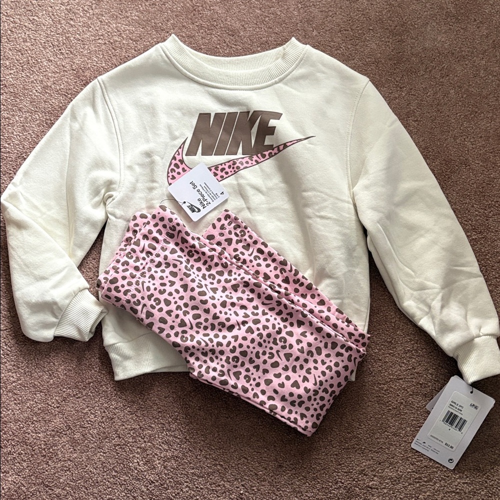 Nike Girls Cheetah sweatshirt leggings set size 4 NWT